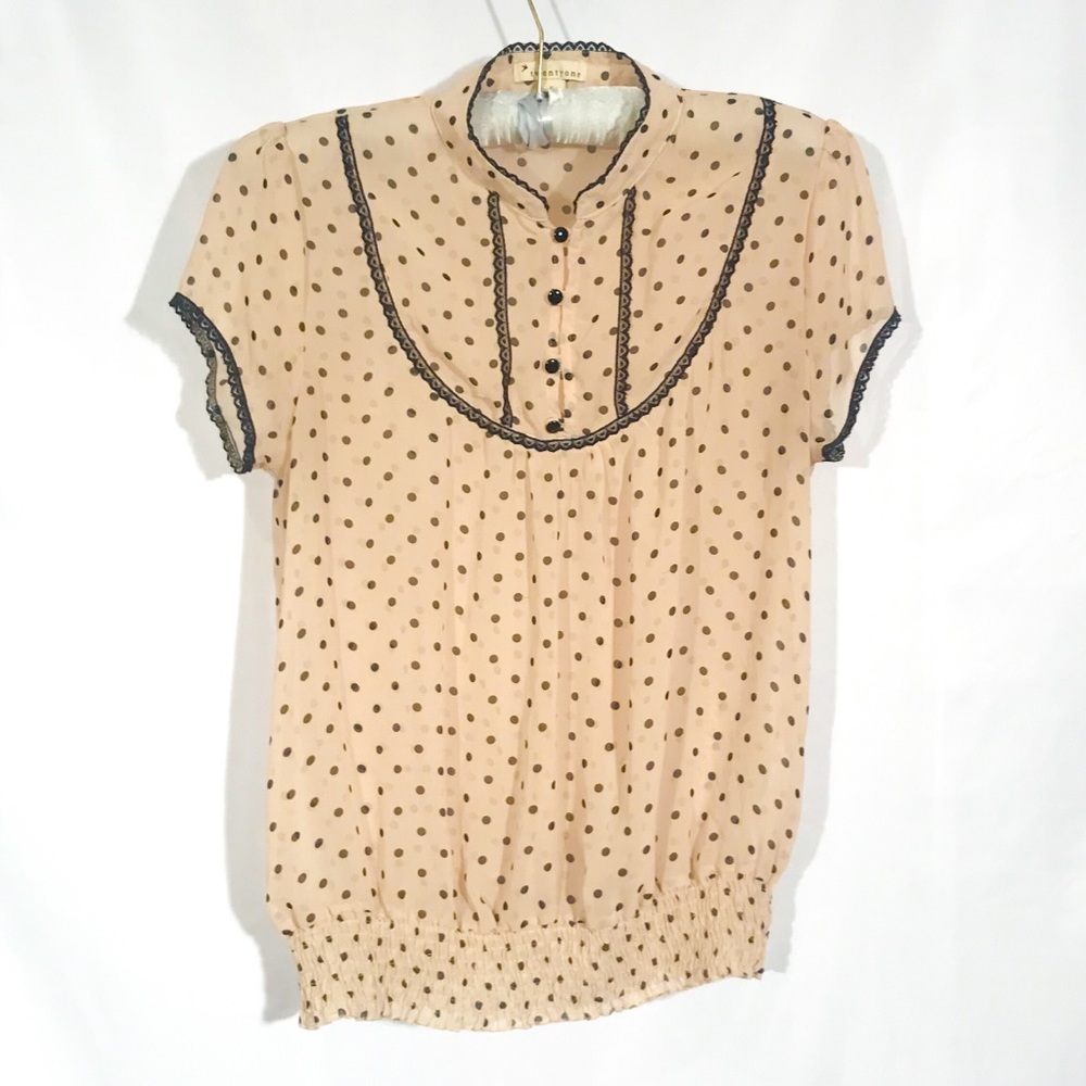 $7️⃣ FOREVER 21 Black Polka Dot Button Blouse